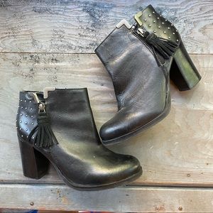 Satinato black leather studded ankle booties | size EU 36